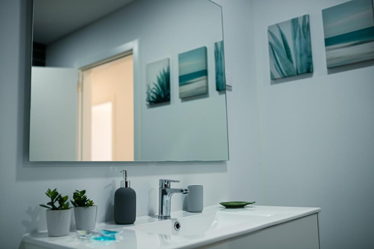 Swordfish Sea View Apartment เปนิช ภายนอก รูปภาพ